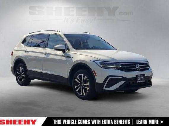 VOLKSWAGEN TIGUAN 4MOTION 2024 3VVFB7AX2RM056185 image